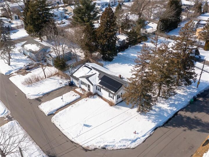 Property Photo:  31 Archdale Drive  RI 02889 