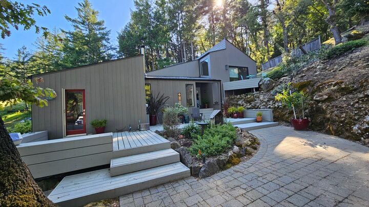 Property Photo:  19118 Old Vineyard Road  CA 95033 