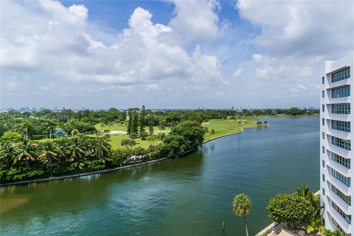 Property Photo:  9100 W Bay Harbor Dr 9C  FL 33154 