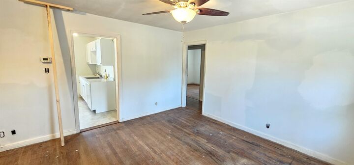 Property Photo: 518 Azalea TX 77630