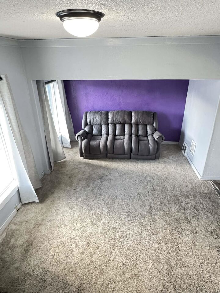 Property Photo:  306 Houghton St  WA 99139 