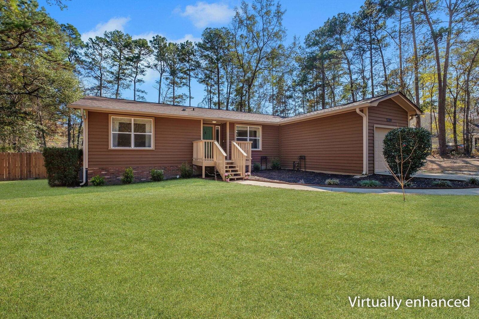 Property Photo: 8309 Pegwood Way FL 32312