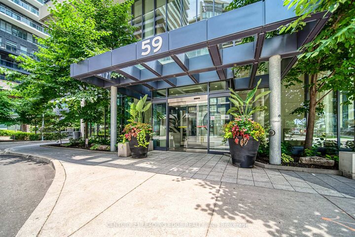 Photo de la propriété:  59 Annie Craig Drive 707  ON M8V 0C5 