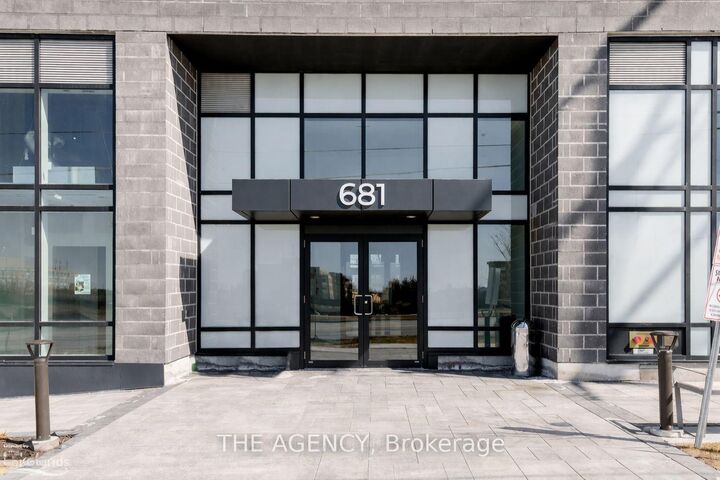 Property Photo: 681 Yonge Street 327 ON L4N 4E8