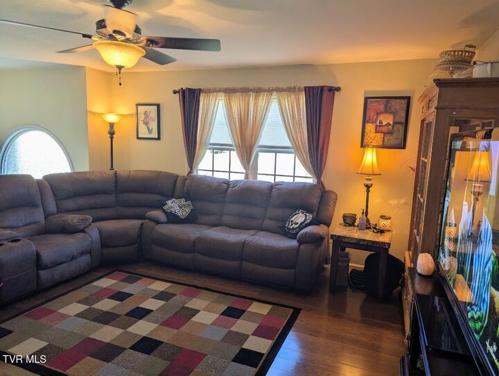 Property Photo:  210 Falconview Drive  TN 37642 