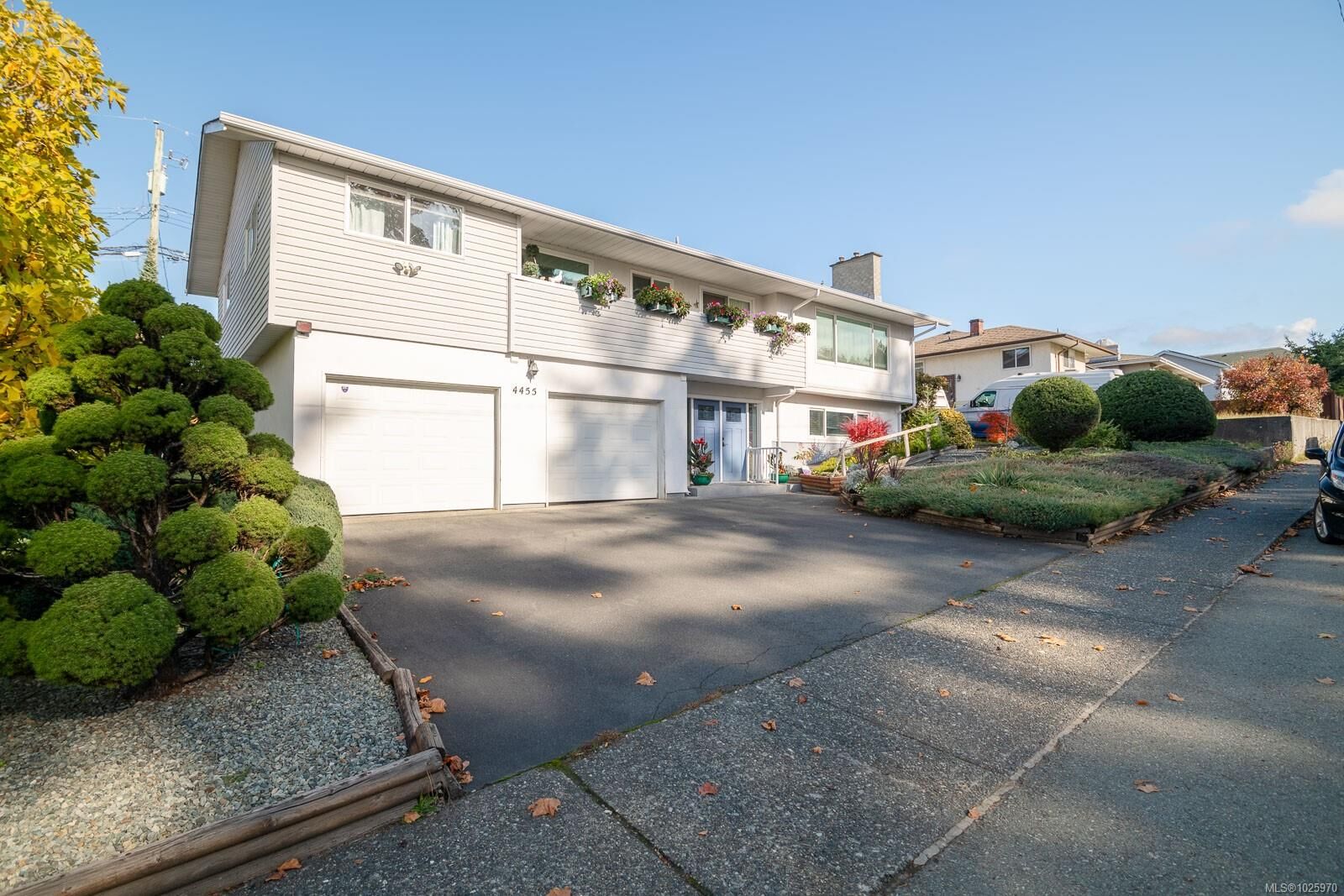 Property Photo: 4455 Roger St BC V9Y 3Z5