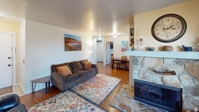 Property Photo:  9188 S Jefferson Pl W  UT 84070 