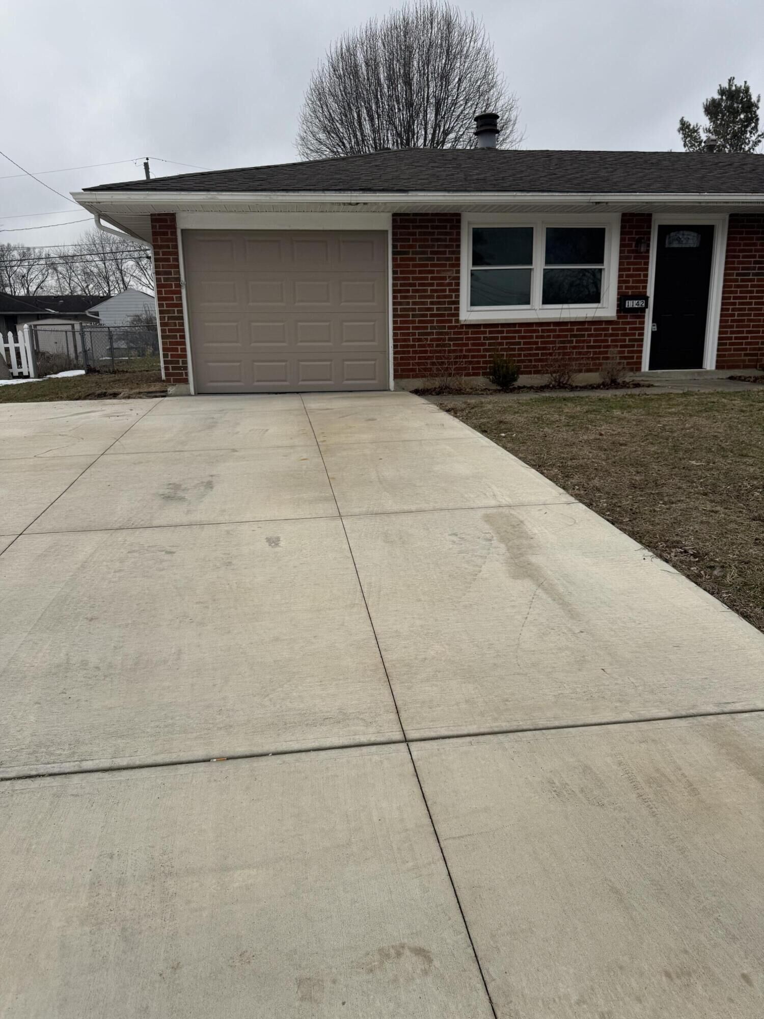 Property Photo:  1142 Lee Road  OH 45373 