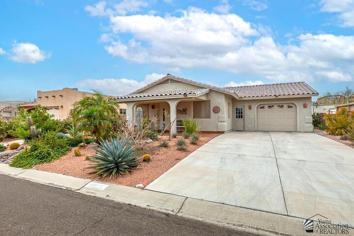 Property Photo:  13764 S Chase Way  AZ 85367 
