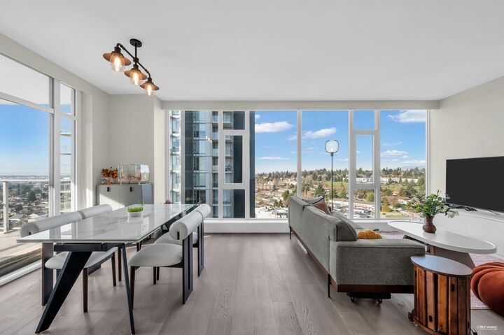 Property Photo: 7433 Cambie Street 1906 BC V6P 0J8