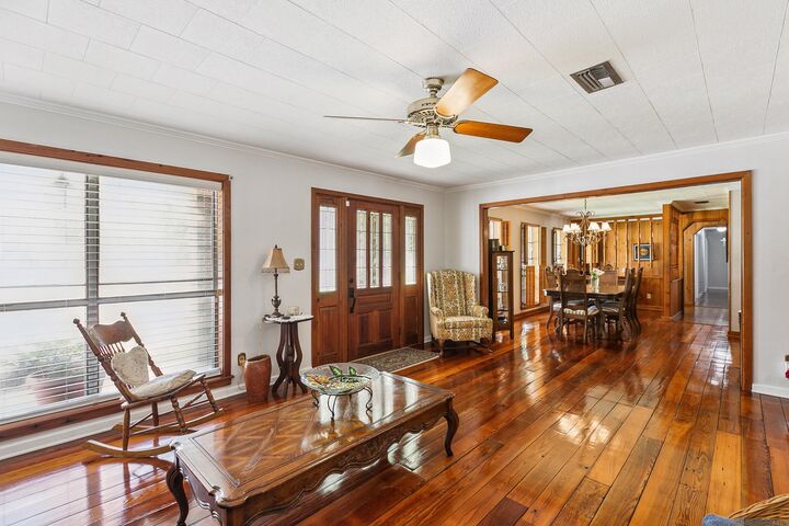 Property Photo: 1011 Highway 1 South LA 70346