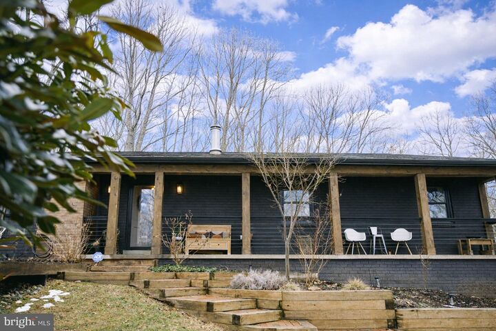 Property Photo:  6700 Kelly Road  VA 20187 