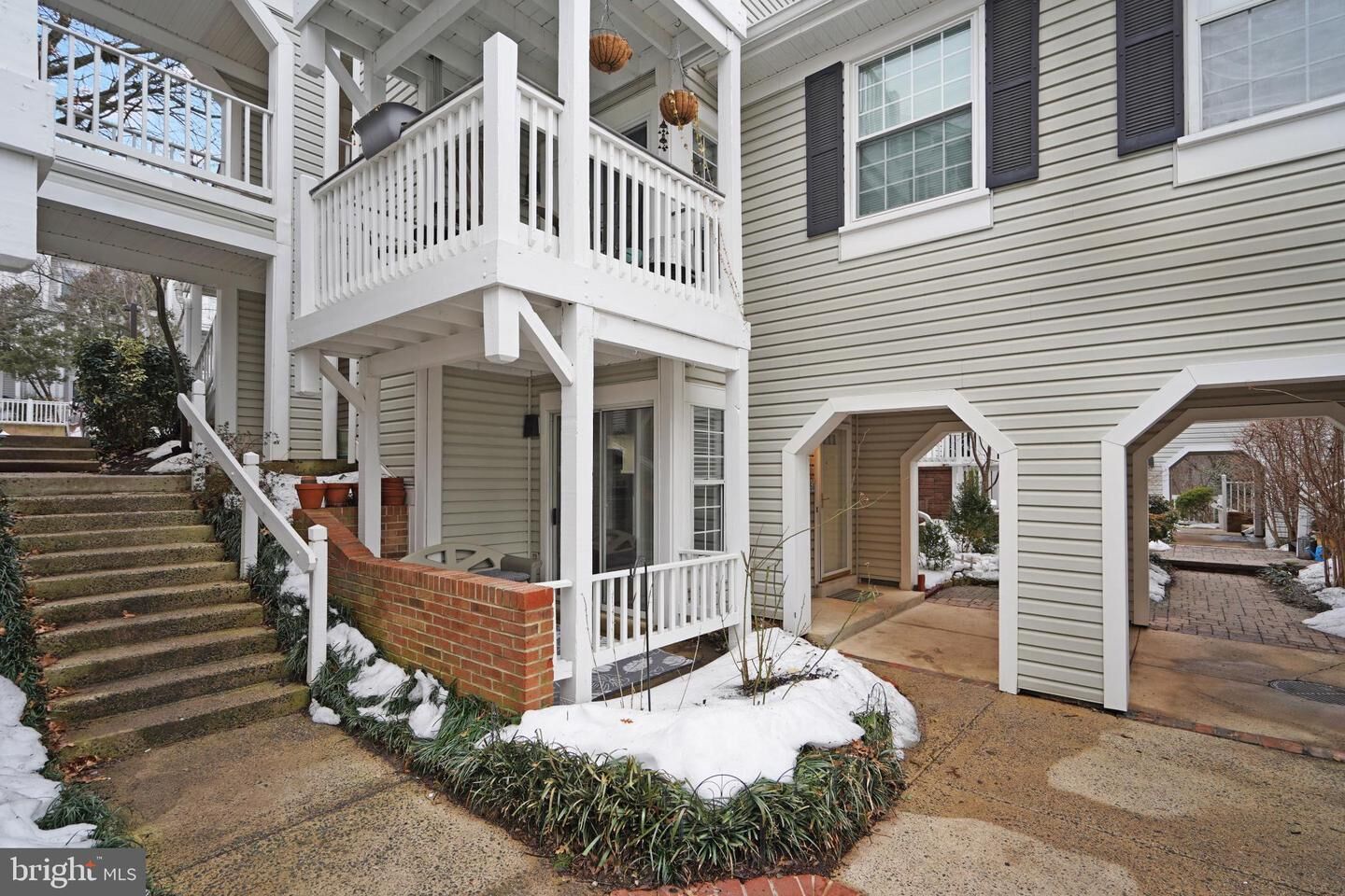 Property Photo:  2905 S Woodley Street A  VA 22206 
