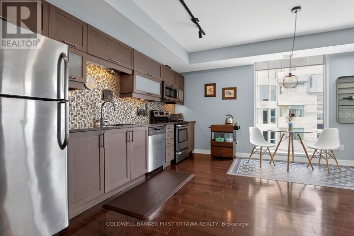 Property Photo: 179 Metcalfe Street 806 ON K2P 1P7