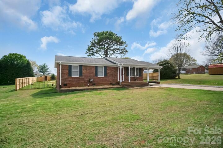 Property Photo: 106 Clearview Drive NC 28150