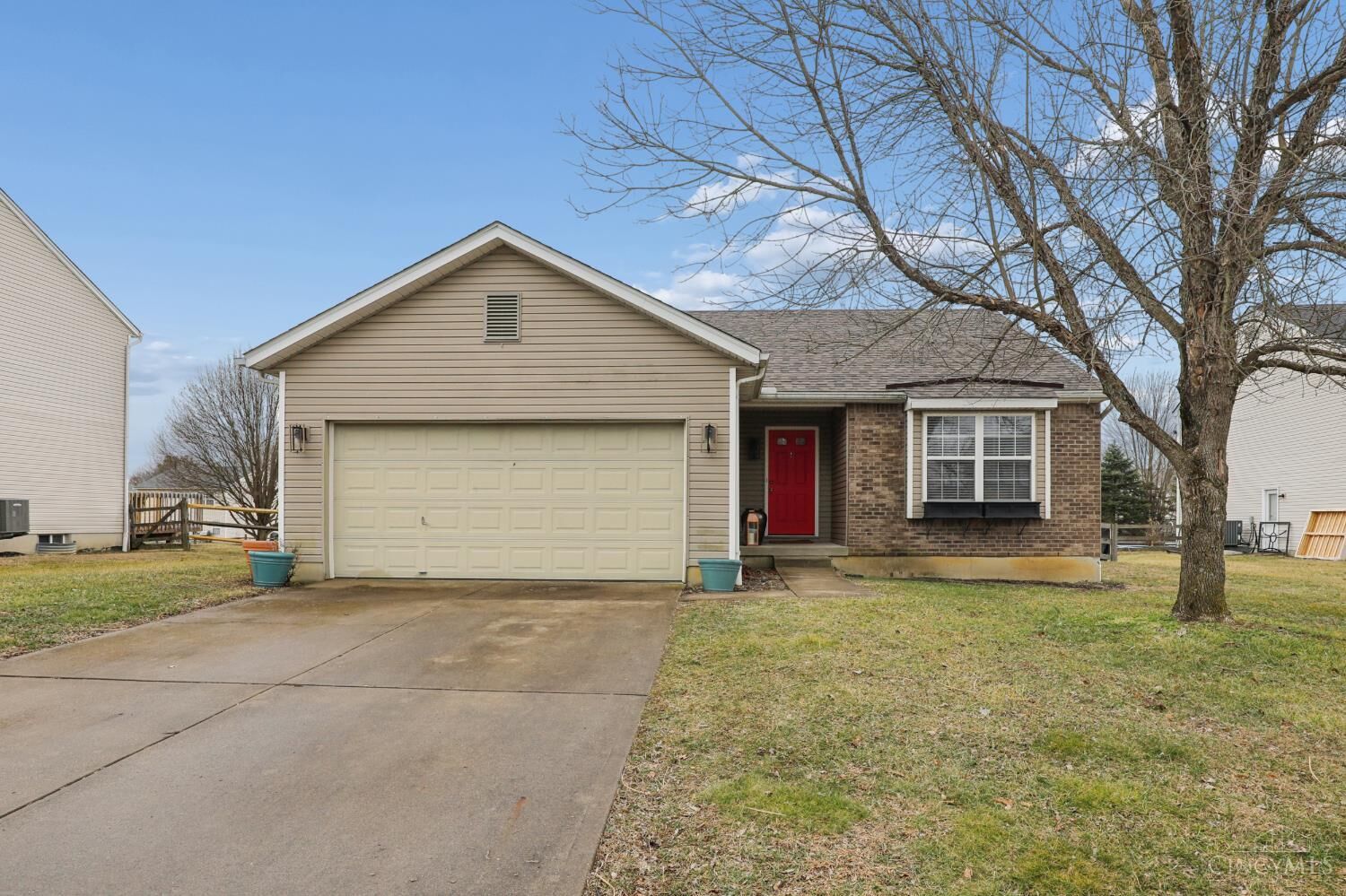 Property Photo:  11 Finch Court  OH 45102 