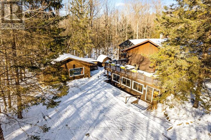 Property Photo:  1102 Ebbs Bay Road  ON K7C 0C5 