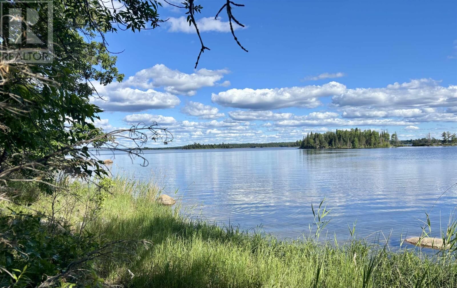 Property Photo:  19 Castlerock Island, Queer Island 19  ON P0X 1H0 