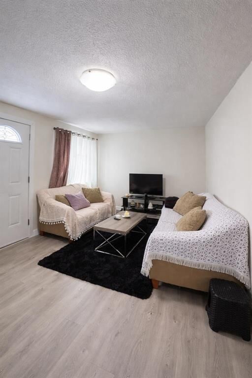 Property Photo:  477 Pacific Avenue  MB R3A 0M4 