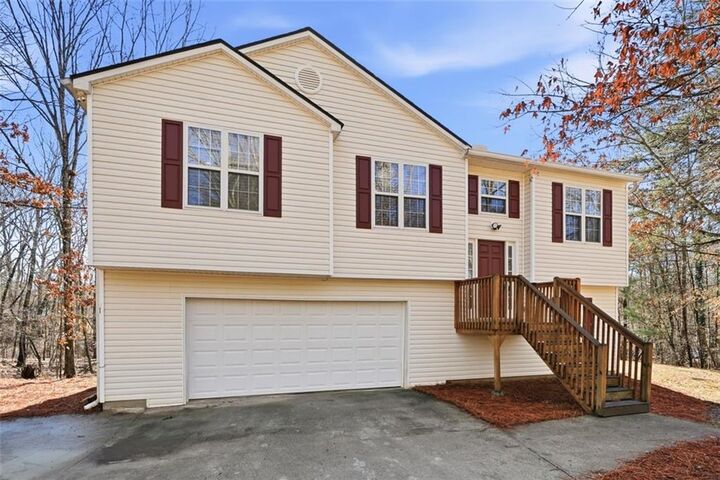 Property Photo: 8675 Bayhill Drive GA 30506