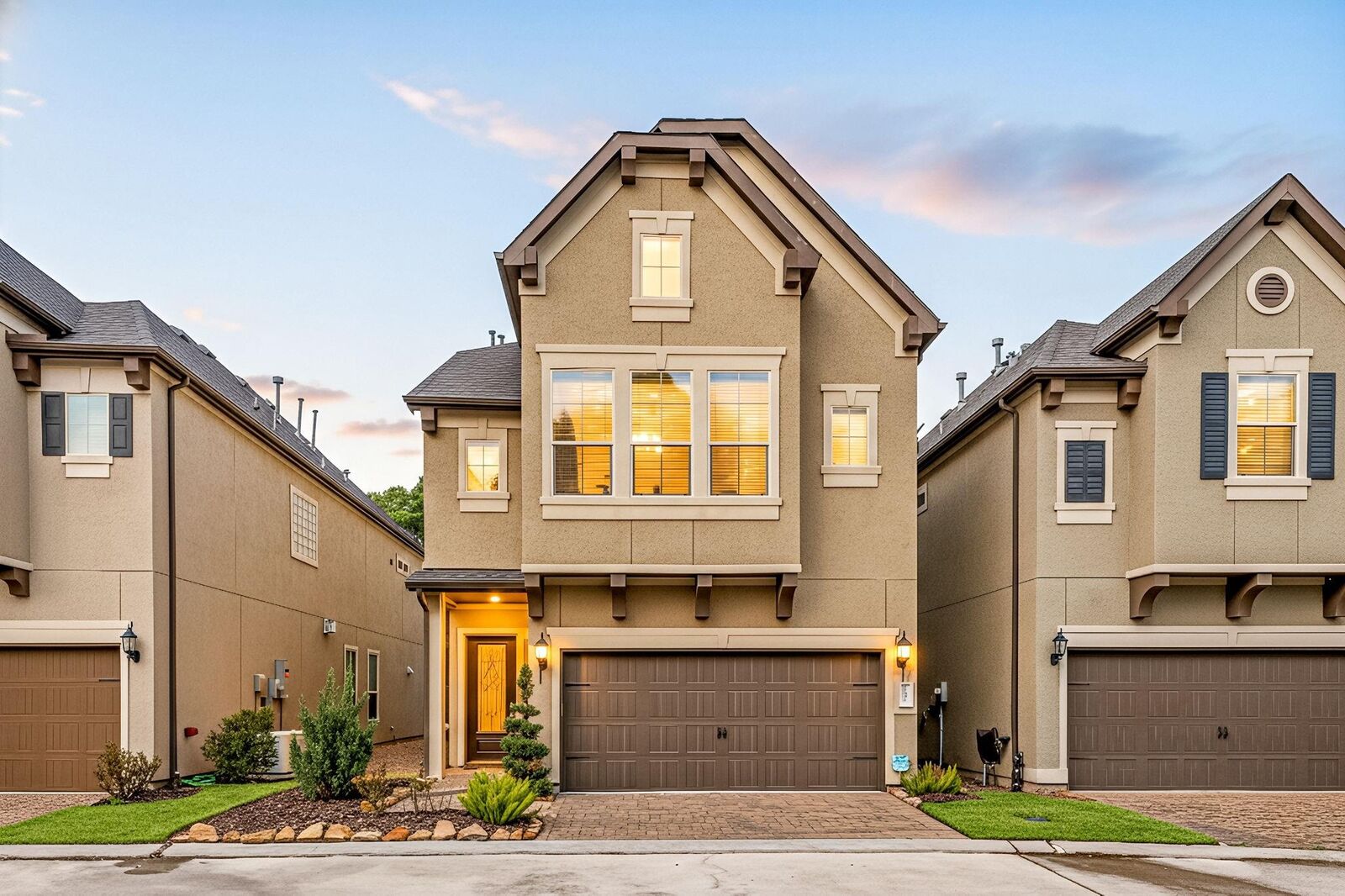 Property Photo: 2833 Shadow Woods Court TX 77043