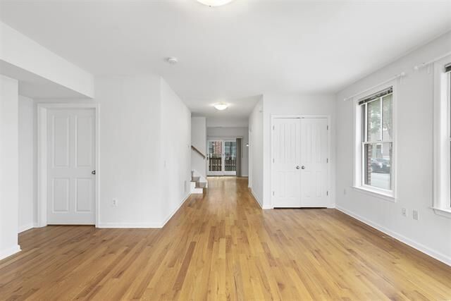 Property Photo:  443-2 Whiton St 2  NJ 07304 