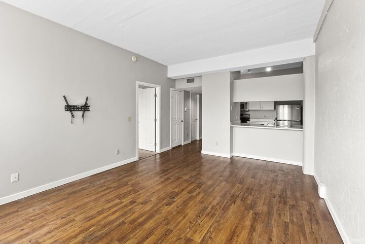 Property Photo:  112 W Washington Boulevard 328  IN 46802-3036 