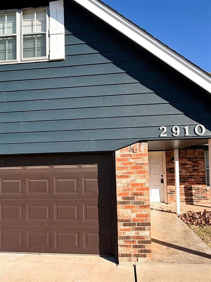 Property Photo: 2910 NE Bellevue Cir OK 73507