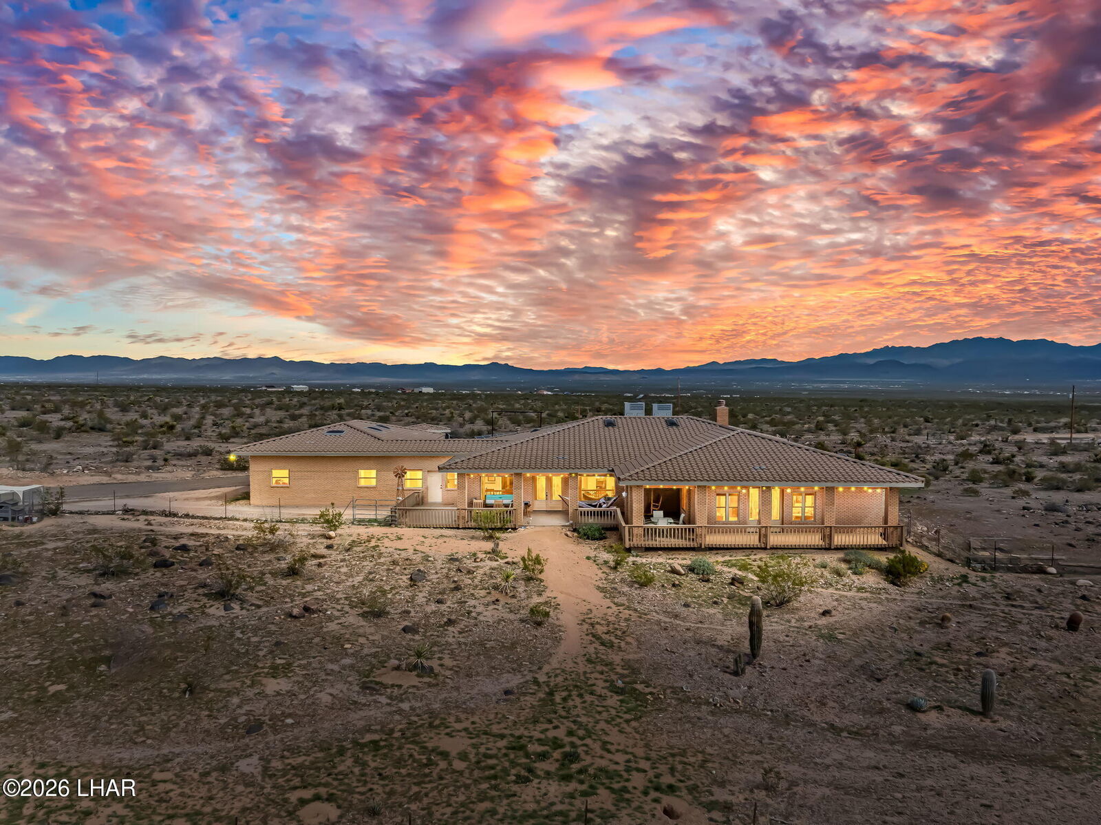 Property Photo:  5680 S Pima Rd  AZ 86413 