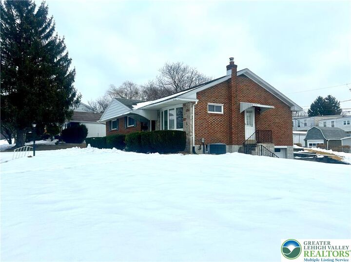 Property Photo:  406 E Lexington Street  PA 18103 