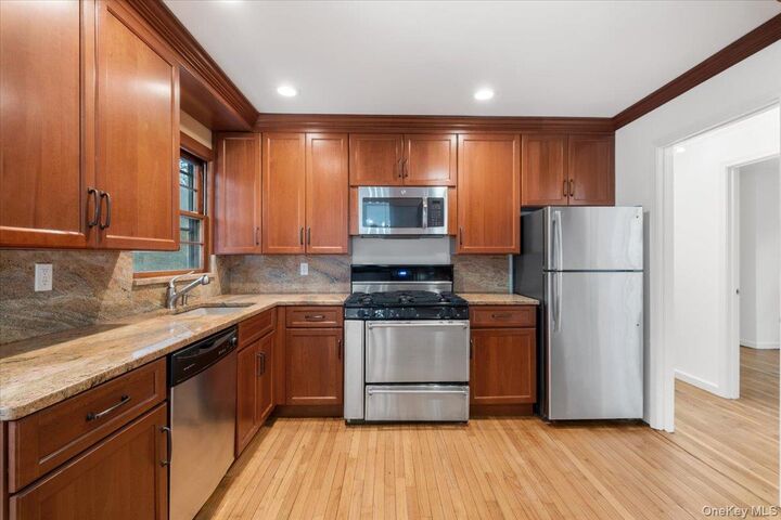 Property Photo:  171 Norman Road  NY 10804 