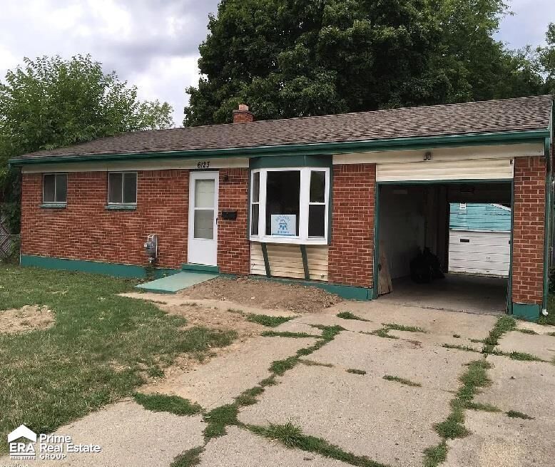 Property Photo: 6123 Palmetto Drive MI 48458