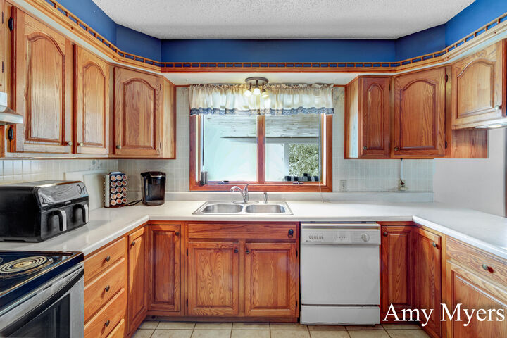 Property Photo: 7367 S 108th Avenue MI 49452