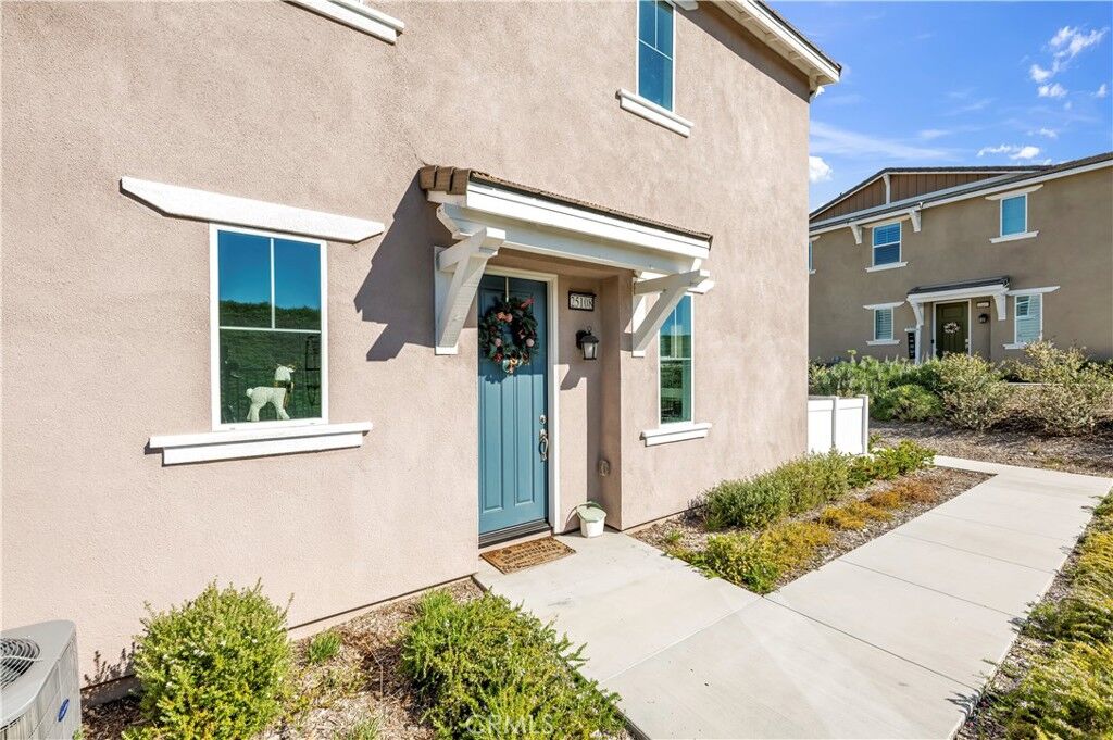 Property Photo: 36351 Elizabeth Lane 25108 CA 92595