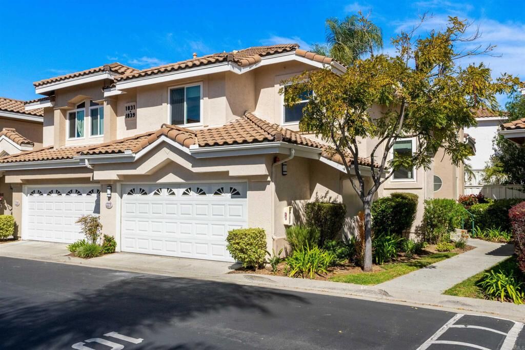 Property Photo:  1831 Monserrat Way  CA 92081 