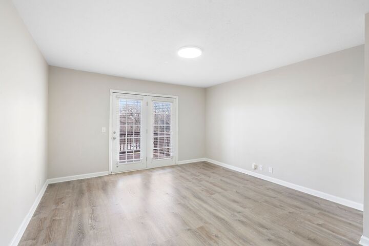 Property Photo:  420 Elysian Fields Rd E5  TN 37211 