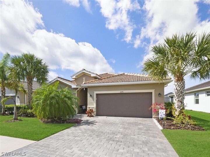 Property Photo:  2275 Dancy Street  FL 34120 