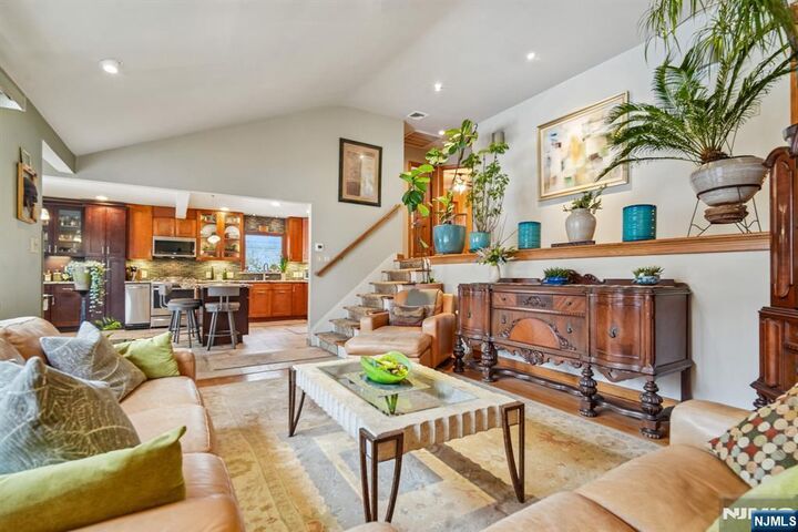 Property Photo:  199 Honeysuckle Drive  NJ 07676 