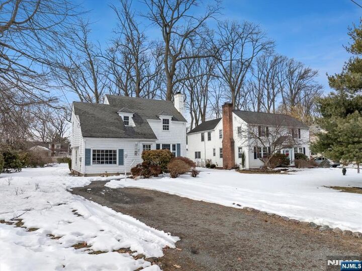 Property Photo:  364 Owen Avenue  NJ 07410 