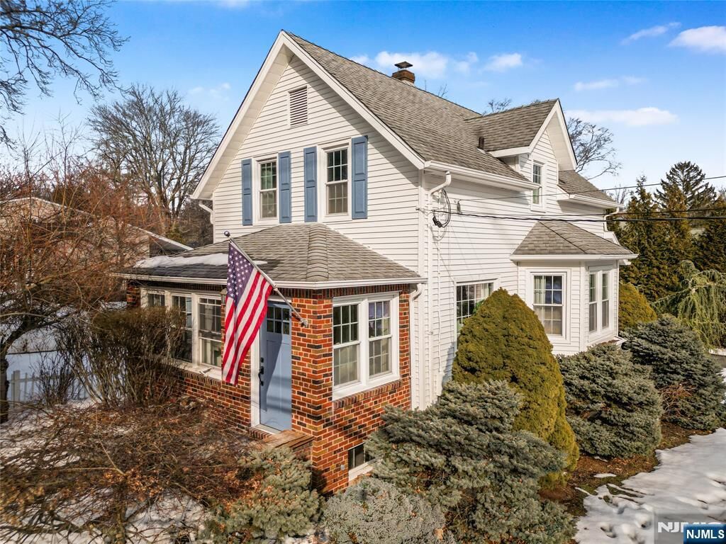 Property Photo:  40 Orangeburgh Road  NJ 07675 