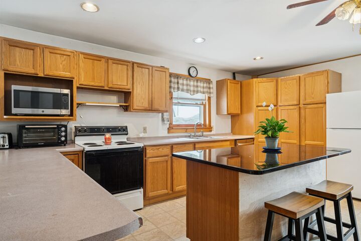 Property Photo:  9 Cherry Hill Road  NH 03240 