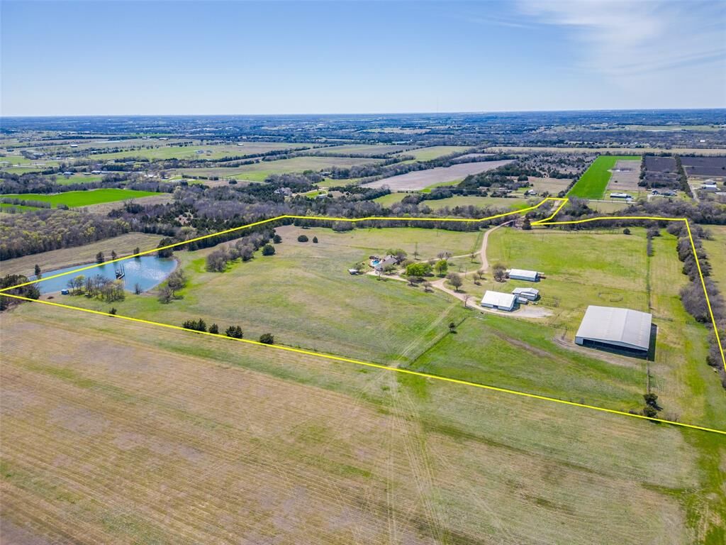 Property Photo:  2525 Private Road 6040  TX 75424 