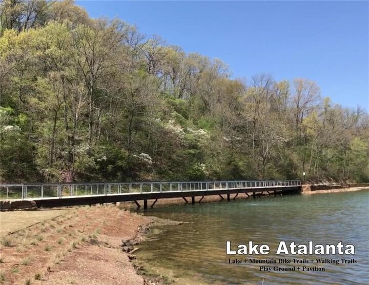 Property Photo:  509 E Walnut Street  AR 72756 