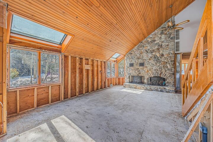 Property Photo: 12 Sycamore Parc MA 01075