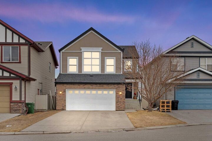 Property Photo:  137 Copperleaf Bay SE  AB T2Z 0J2 