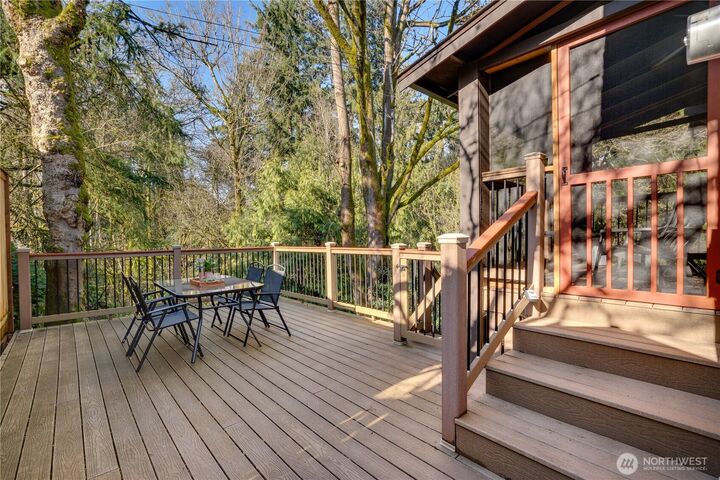 Property Photo: 1722 N Oakes Street WA 98406