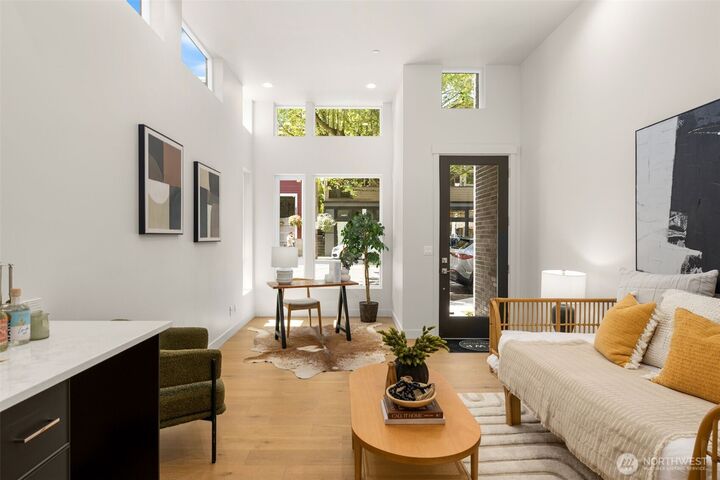 Property Photo:  3402 E Spring Street  WA 98122 