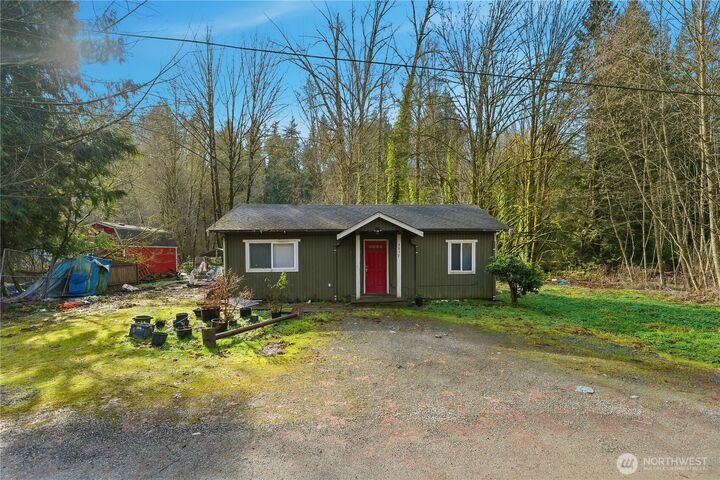 Property Photo: 4617 125th Avenue SE WA 98006