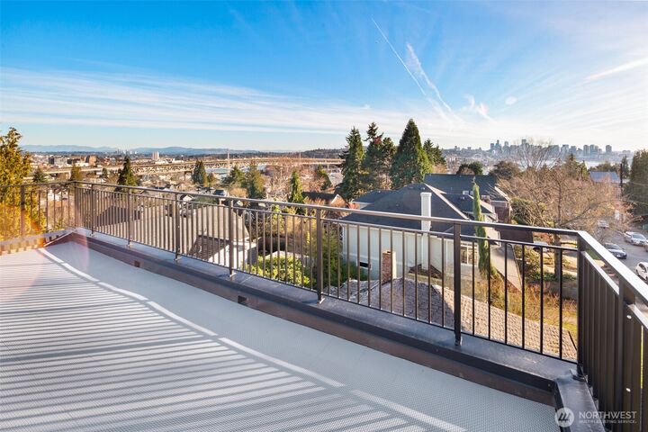 Property Photo:  4136  Eastern Avenue N  WA 98103 