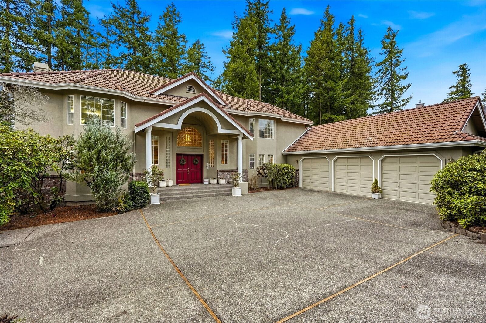 Property Photo:  25128  234th Avenue SE  WA 98038 